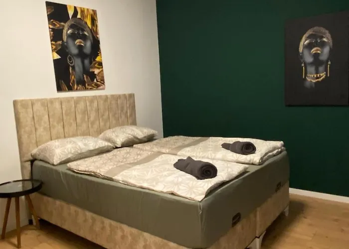 8 Fully Equipped Studio Shared Apt W Terrace Margareten