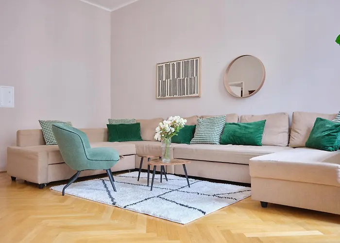 Chic Apartment - Near U3 Metro