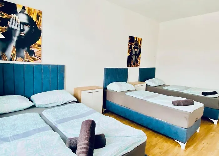 Spacious 4Br Apt, Up To 15P 15Min To Danube River