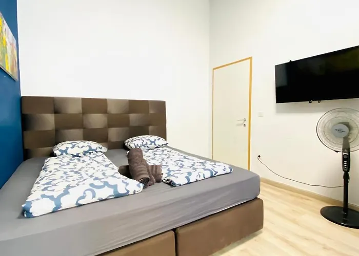 Astonishing 1 Bedroom Apt. Near Danube River