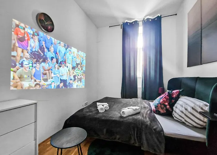 N-West Apartment