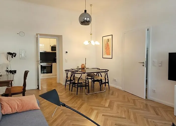 Margarets Apartment