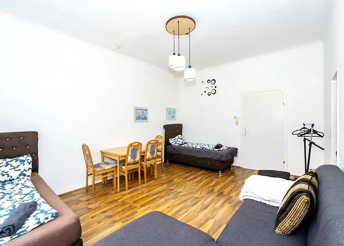 Family Room - 7 Minutes To Schoenbrunn Palace