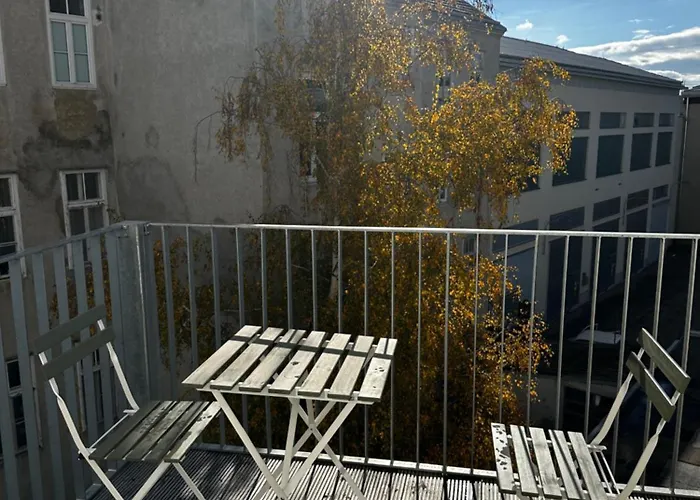 Altbaujuwel Mit Terrasse, Top 20