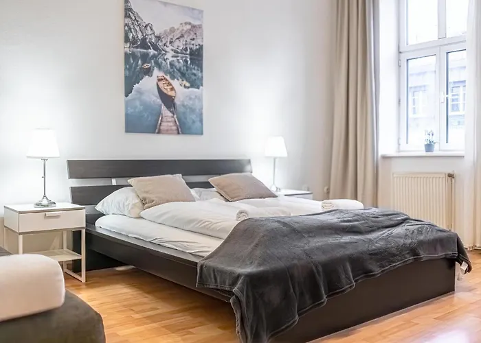 Delightful 2Br Apt.-Near Wiener Stadthalle