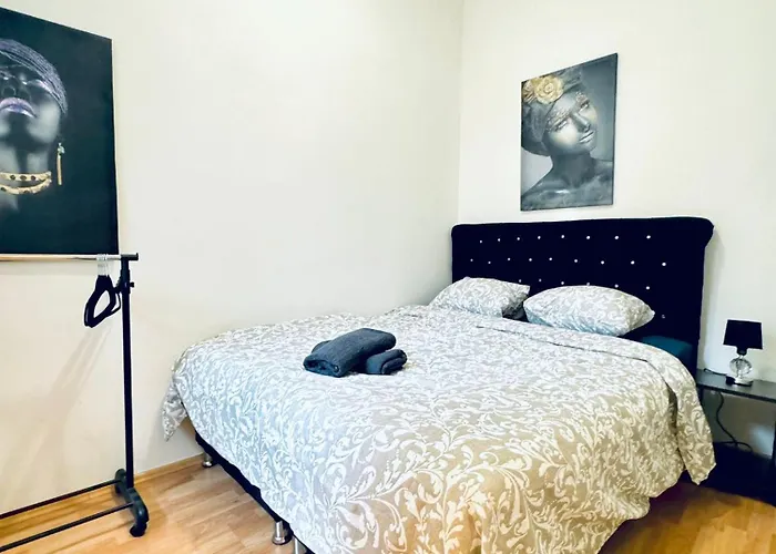 Affordable 2Br Apartment, Close To Danube River