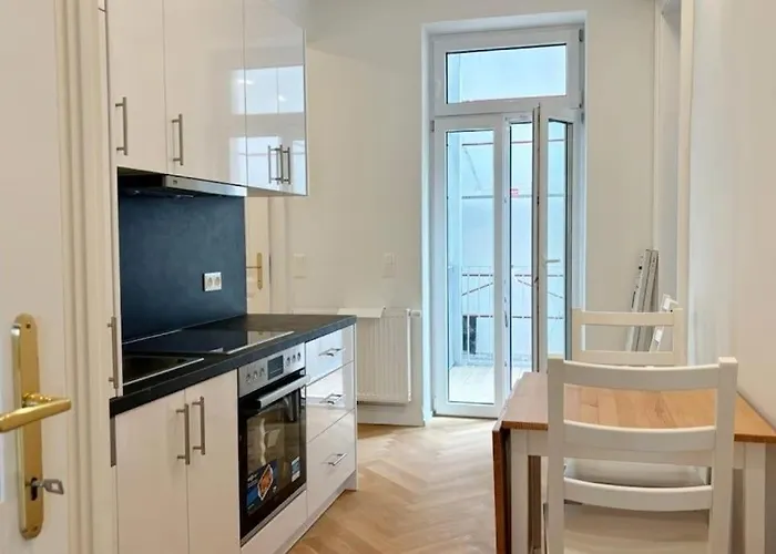 2 Zimmer Wohnung Mit Balkon 19