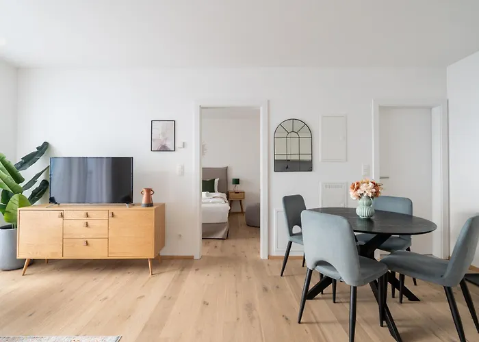 Elegant 1Br Balcony Oasis By Hm