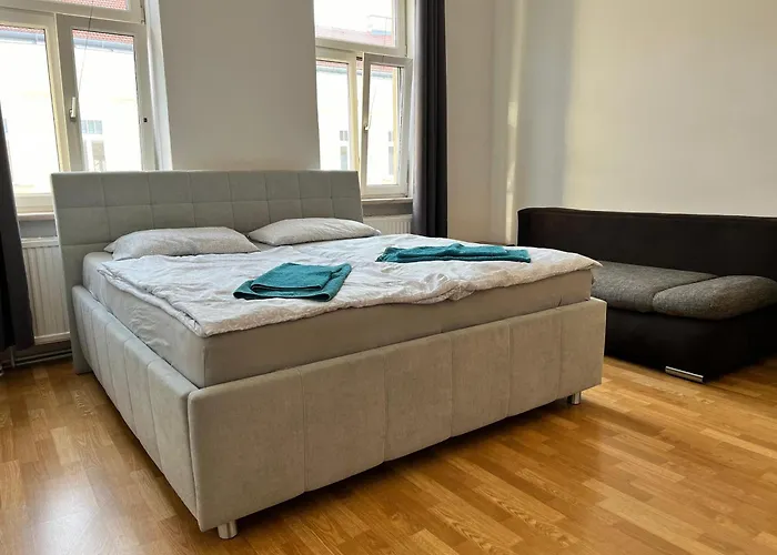 Comfy 3Br Apt Near Bahnhof Meidling