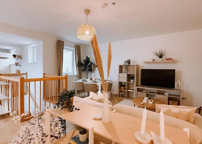90Qm, 3 Bedrooms, Near Schoenbrunn, Balcony - Axara Housing