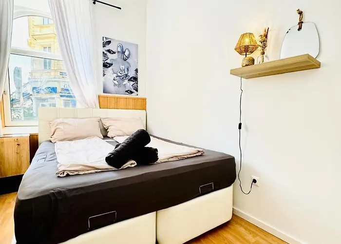 Comfy Rooms In A Shared Apt, 8Min To Rathausplatz