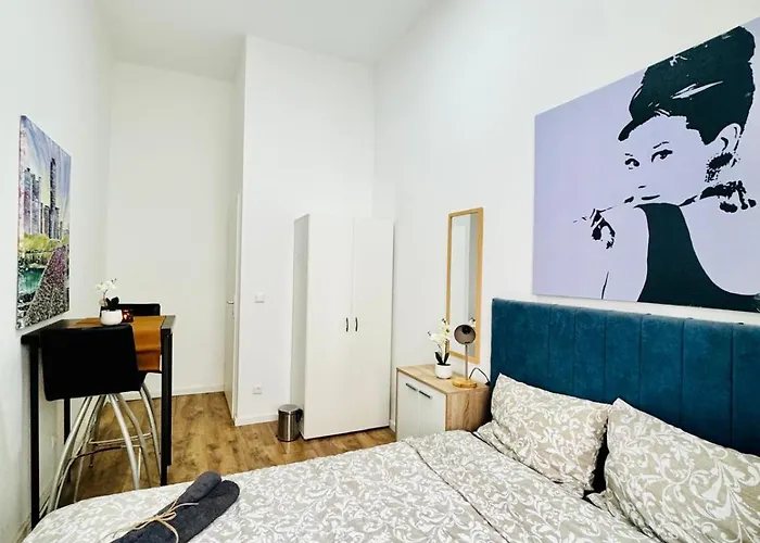 Comfortable 5Br Shared Apt 10 Minute Walk To Matzleinsdorfer Platz