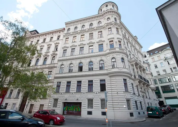 K+T Boardinghouse