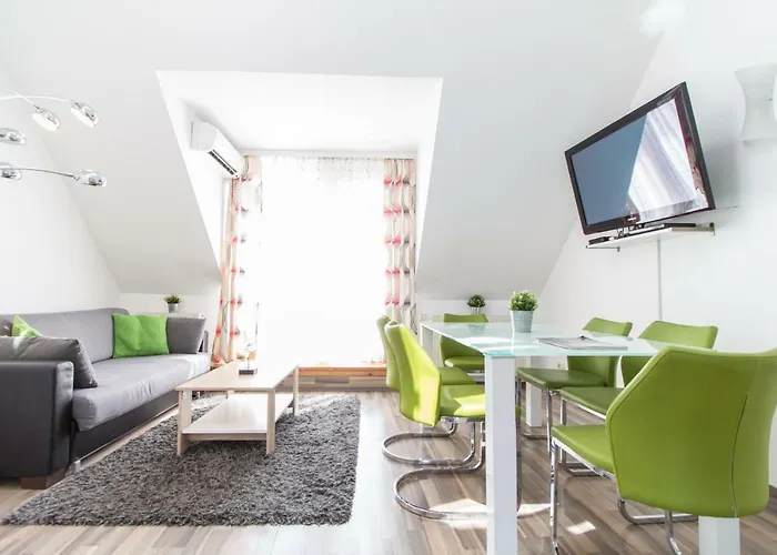 Karmeliter Flat | Contactless Check-In