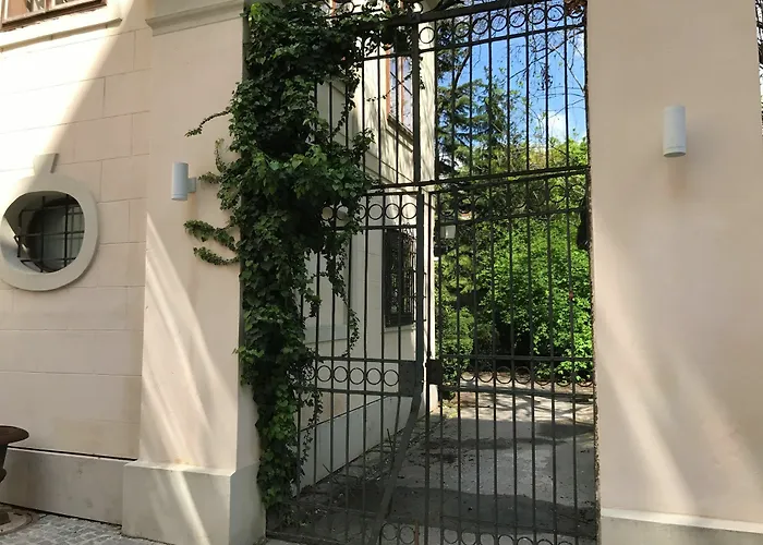 Counts 65 - Slightly Different Apartments