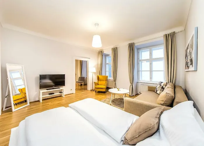 Beautiful City Apartment At Famous Ballgasse