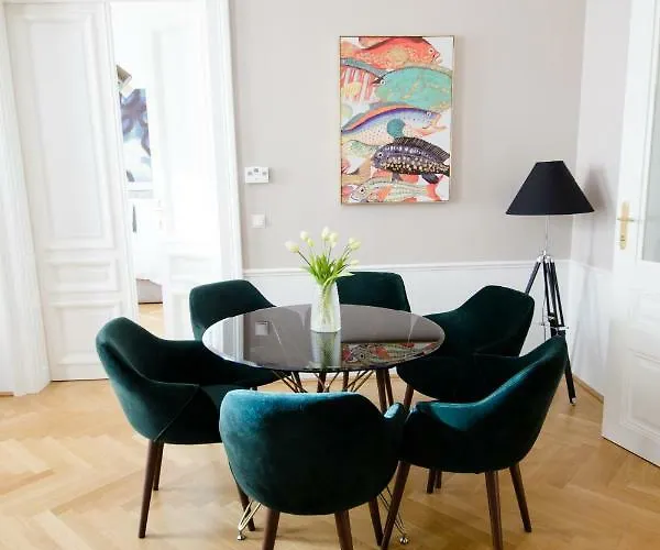 Studio Apartments Urania - Mai\'S Apartments