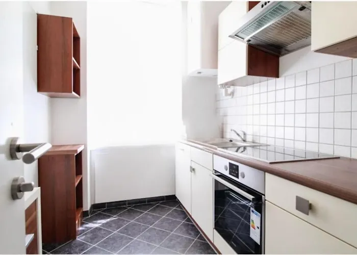 1 Bedroom Apartment Near Central Station