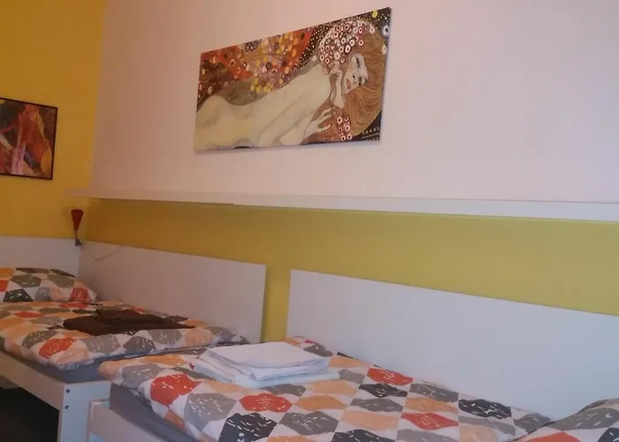 Geraeumige Zentrumsnahe Altbauwohnung