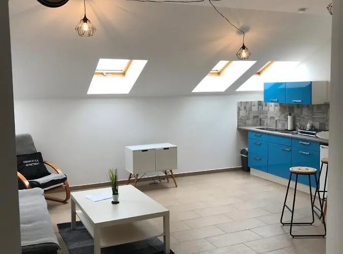 Urban-Style-Rooftop-Apartment