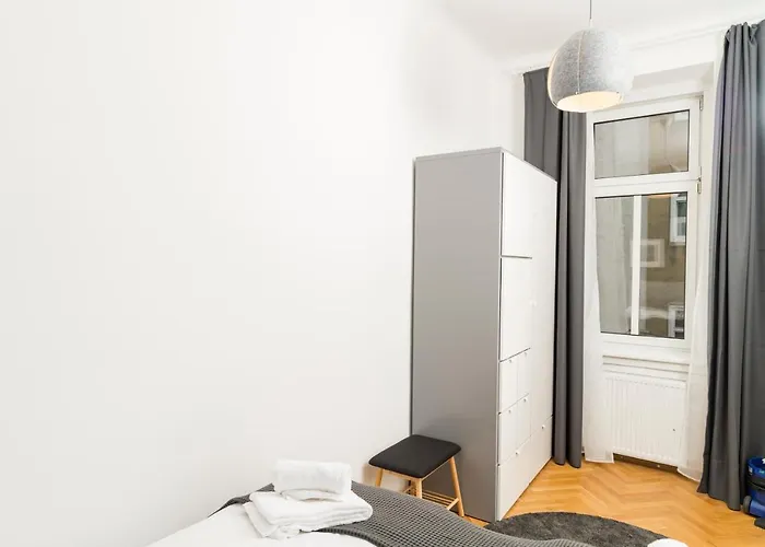 Business Suite St Marx