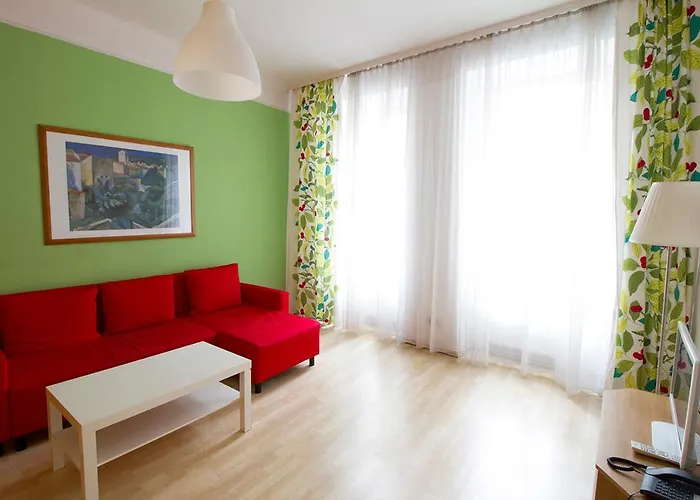 Amelie Apartment Hotel