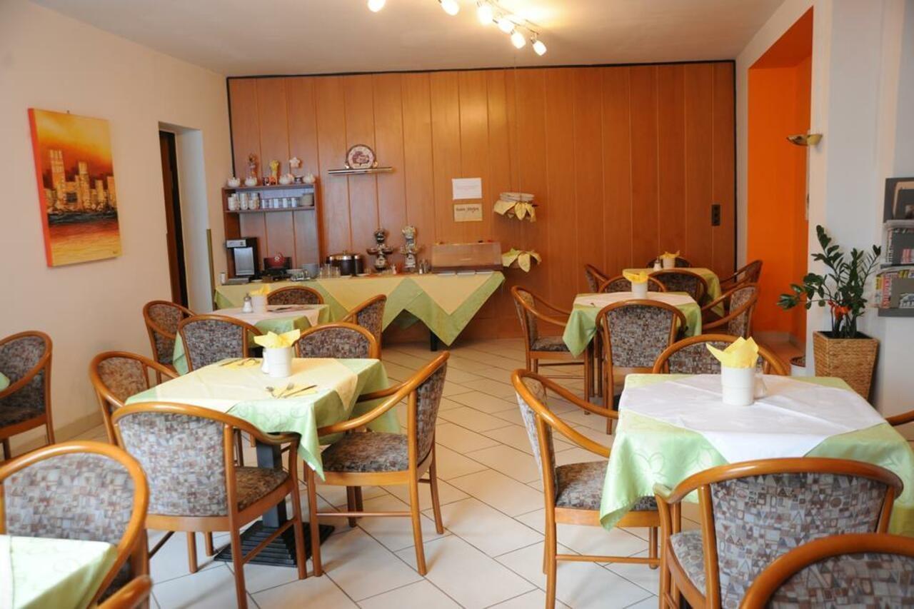 Erlaa 4* Vienna