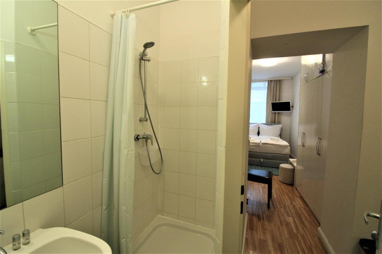 Small Studio Close To Center Apartment Vienna