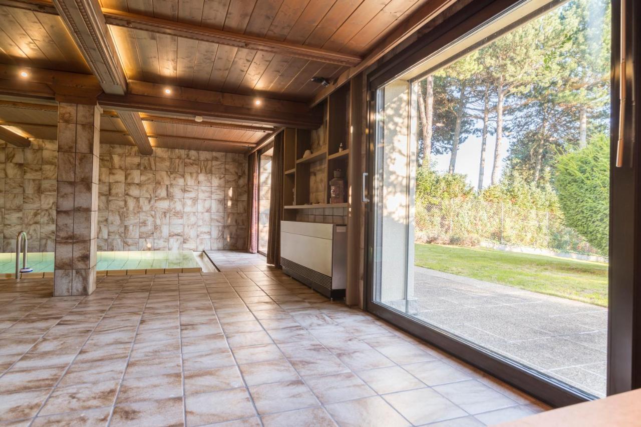 Villa Yes, It Is Retro - Big With Indoor Pool