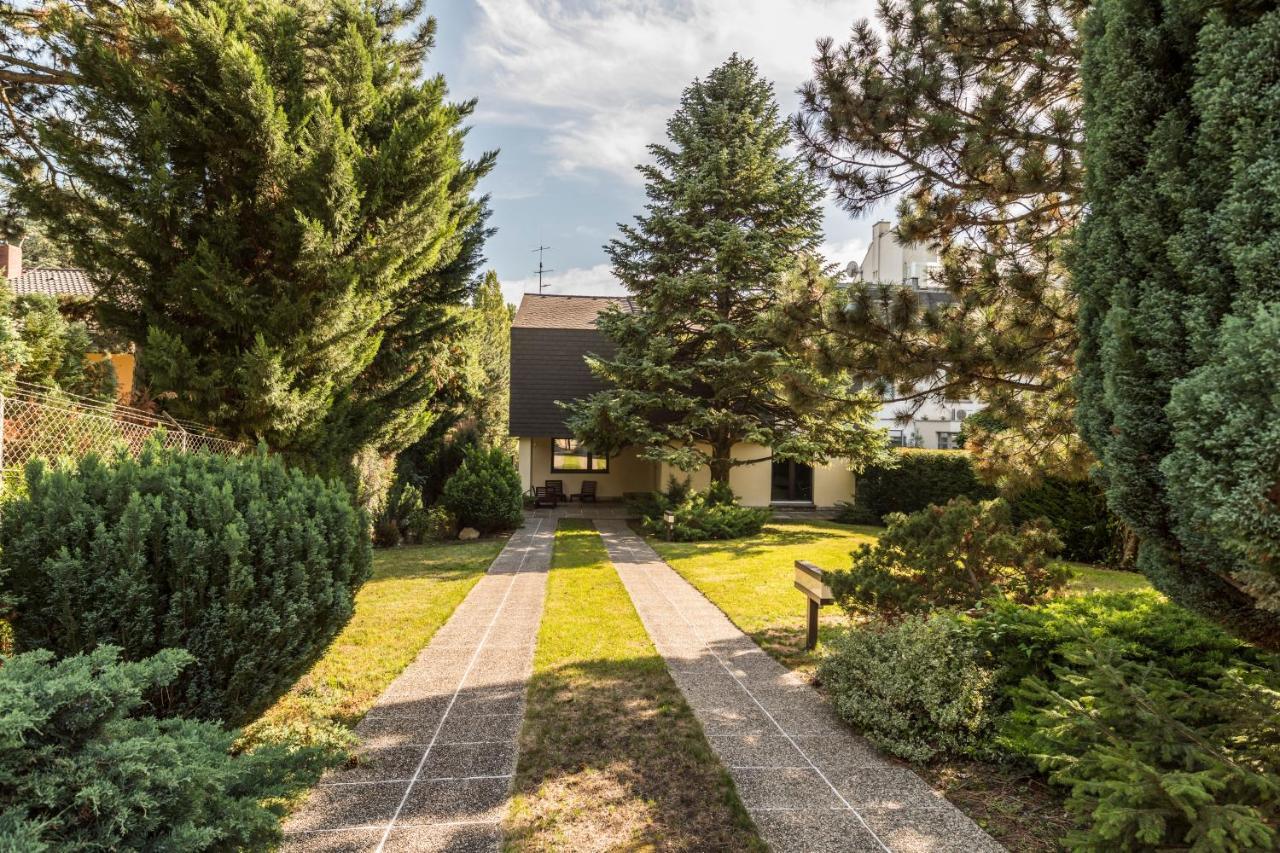 Villa Yes, It Is Retro - Big With Indoor Pool Vienna