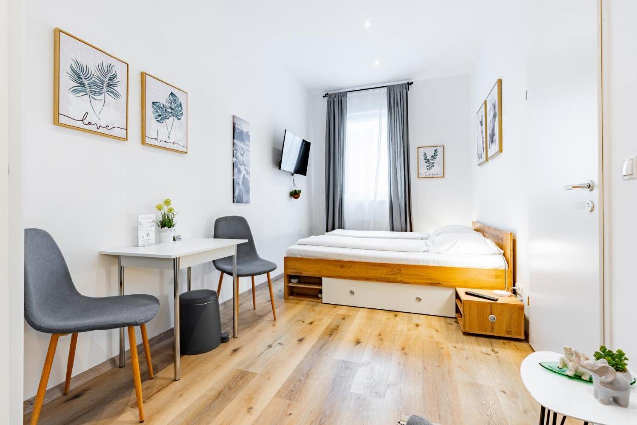 Budget West With Shared Kitchen Apartment Vienna