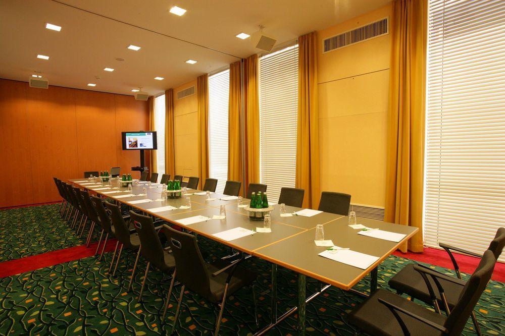 Hotel Courtyard By Marriott Schoenbrunn