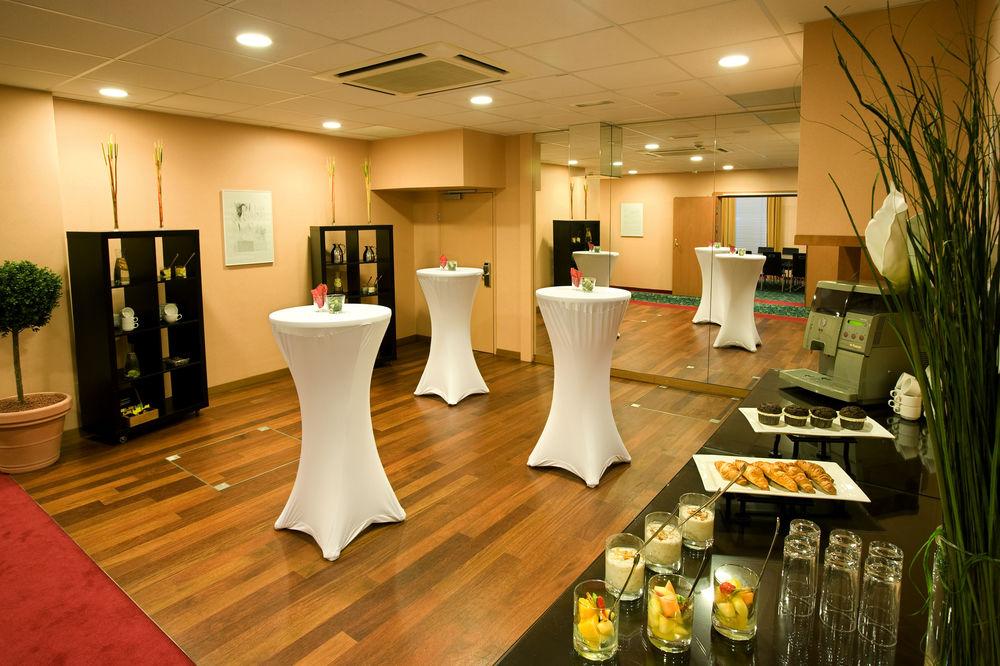 Courtyard By Marriott Schoenbrunn 4* Vienna