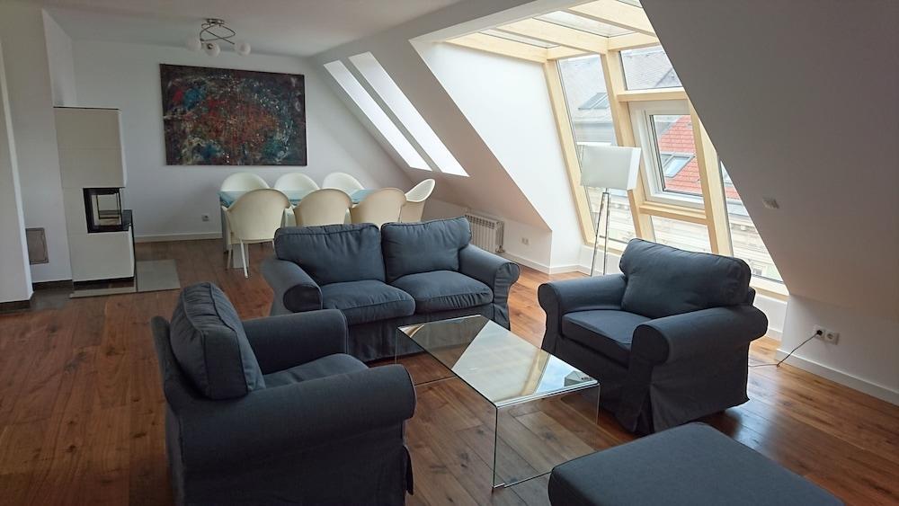 Deutschmeister Hotel 4*