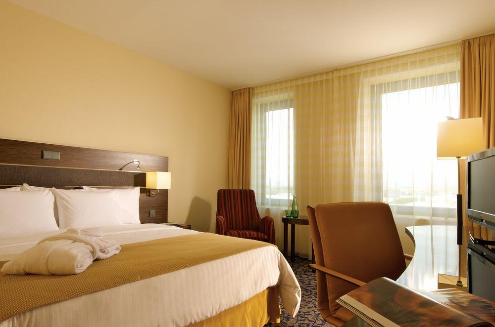 Courtyard By Marriott Prater/messe Hotel