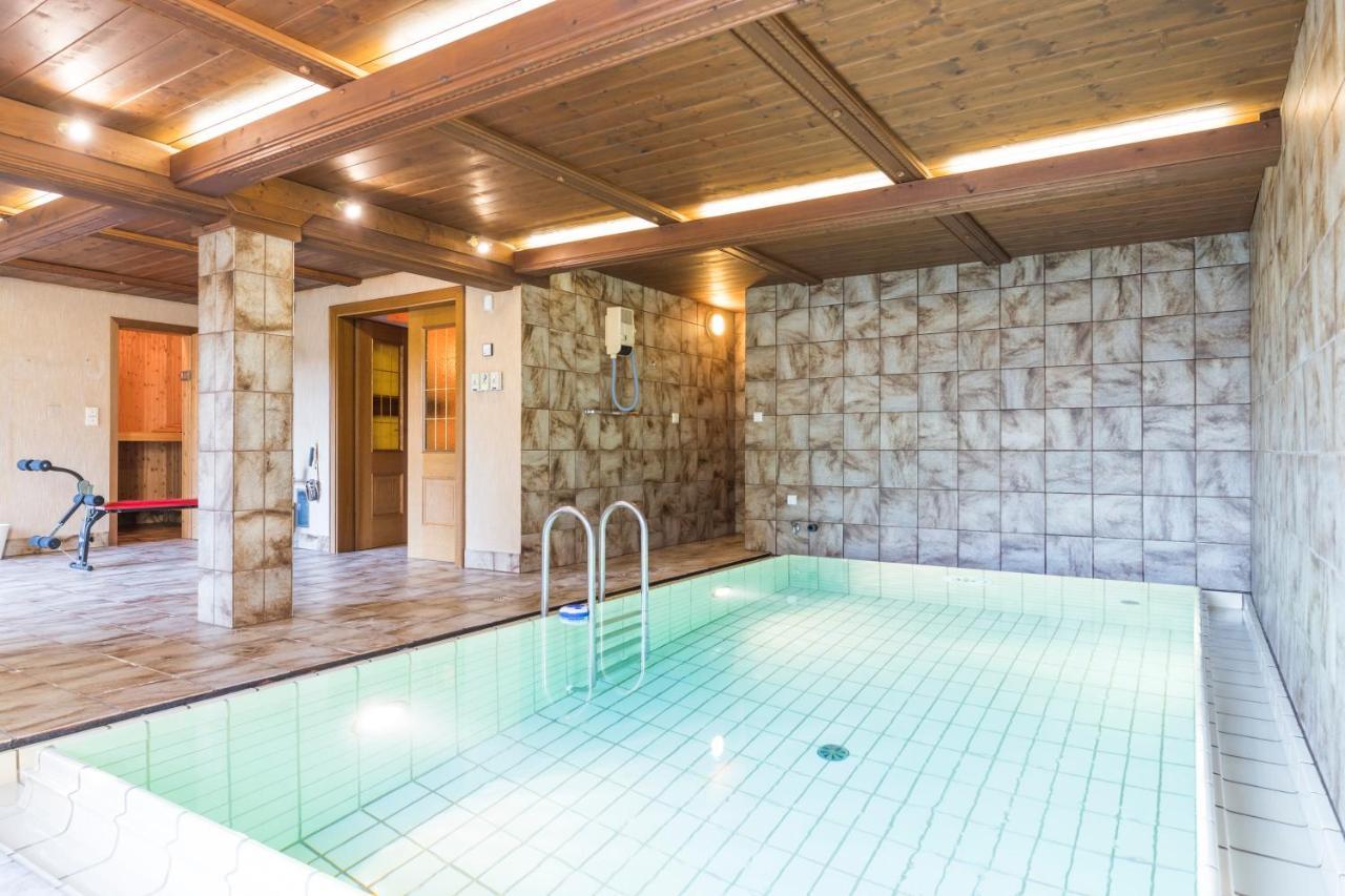 Yes, It Is Retro - Big With Indoor Pool * Vienna