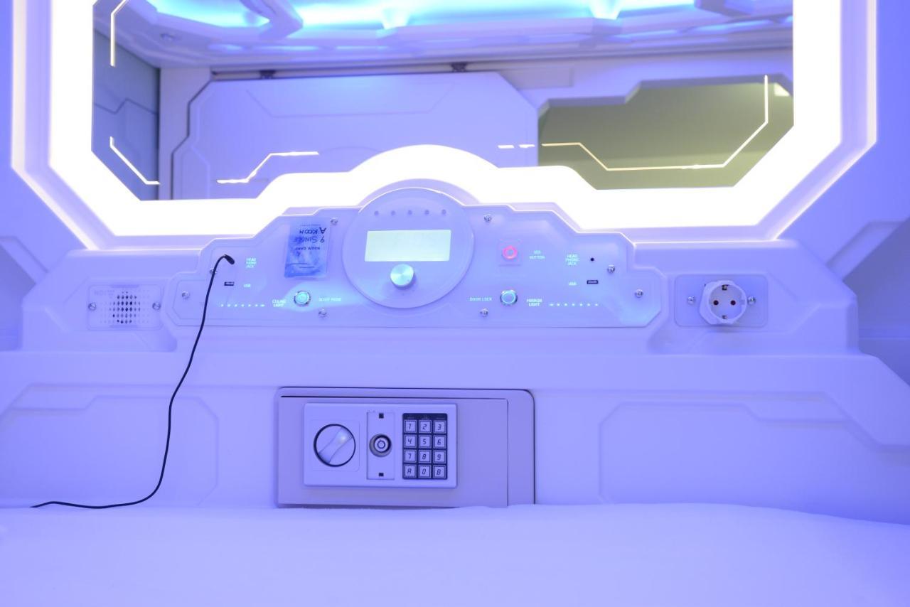 Space - Inner Hostel