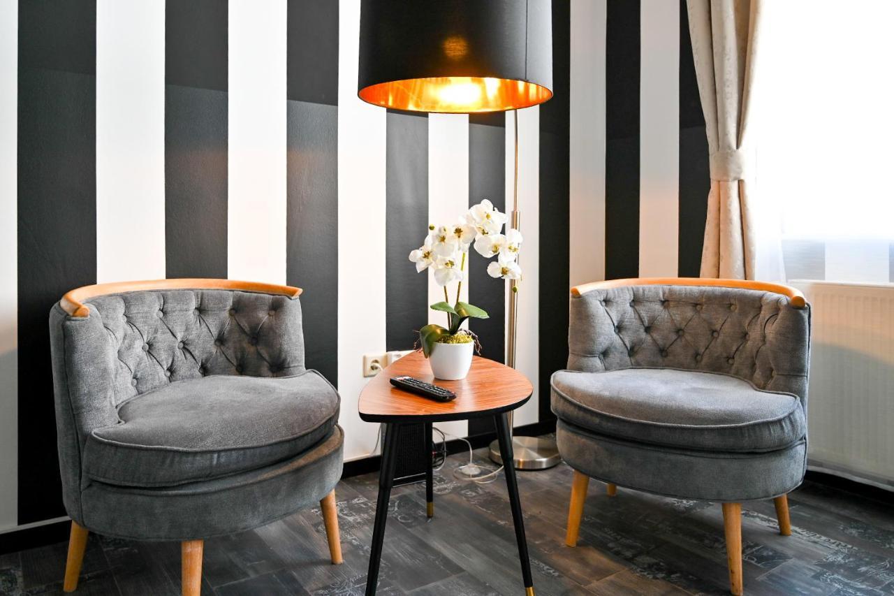 Highlight St Charles Church Apartamento