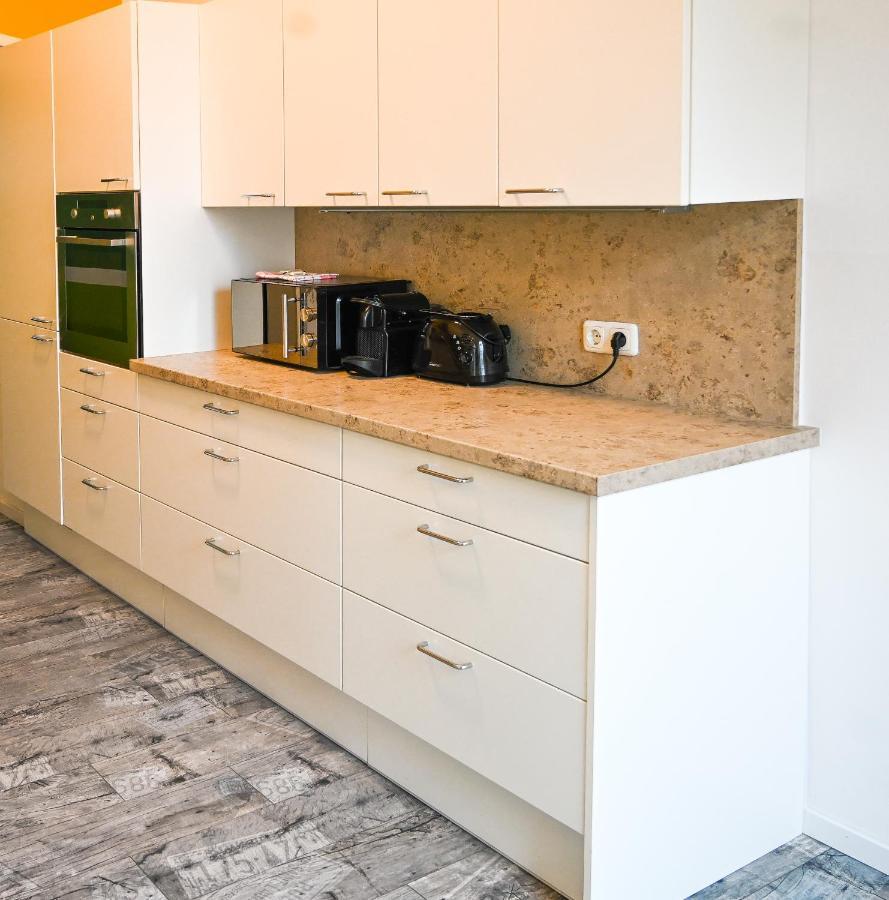 Apartamento Highlight Donaustadt *