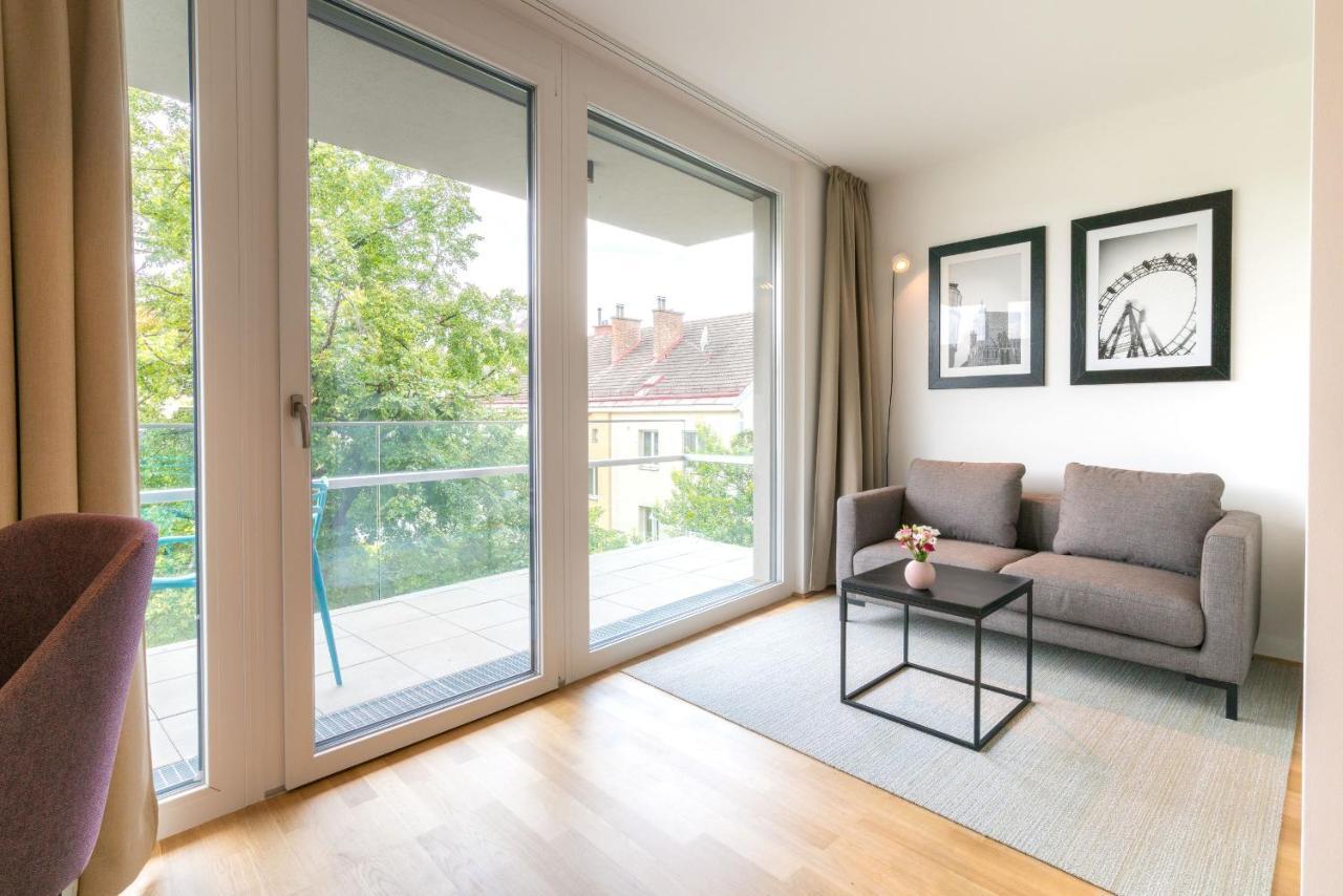 Residence, Hietzing - Schoenbrunn *