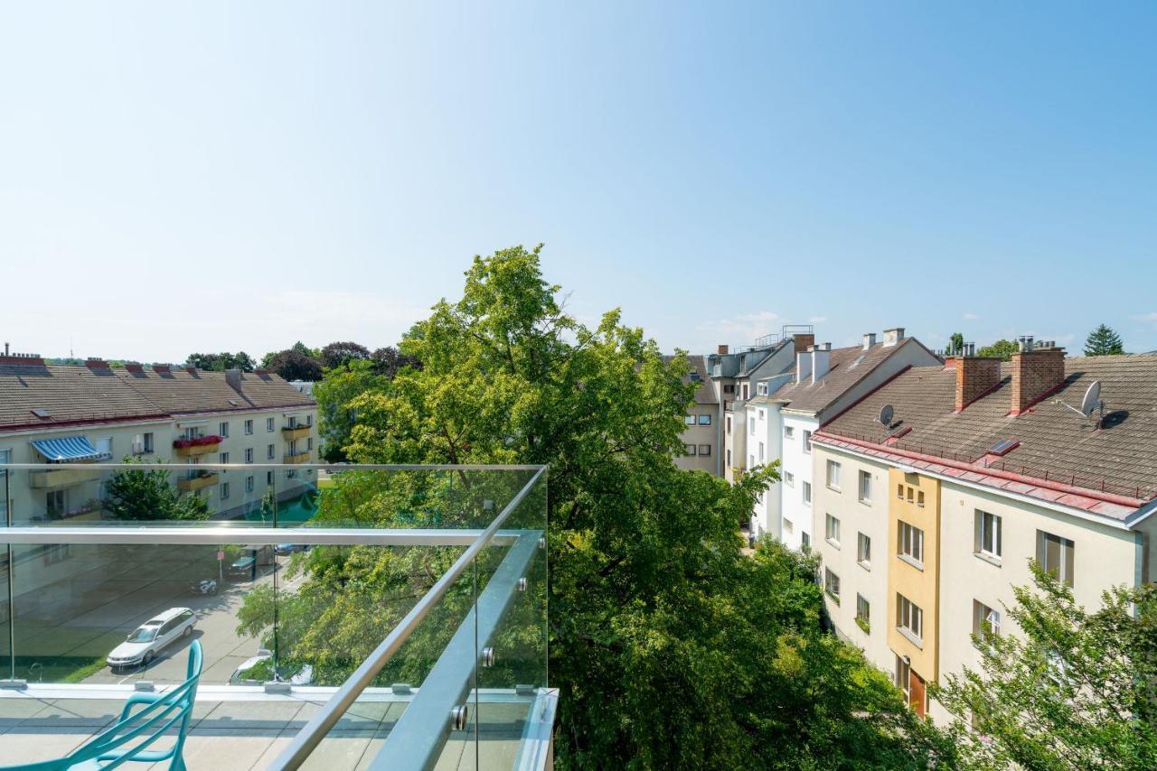 Residence, Hietzing - Schoenbrunn * Vienna