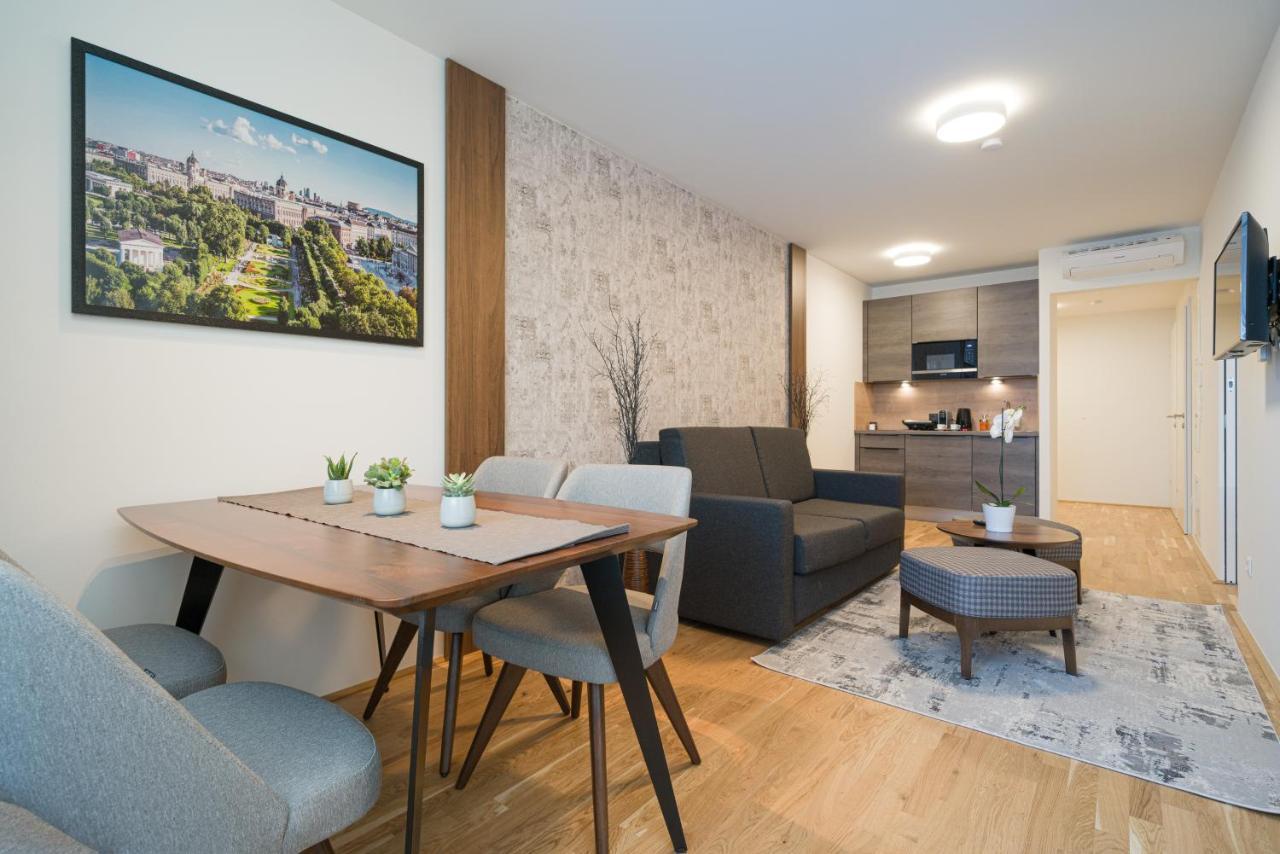 Aparthotel Myapartments 5*