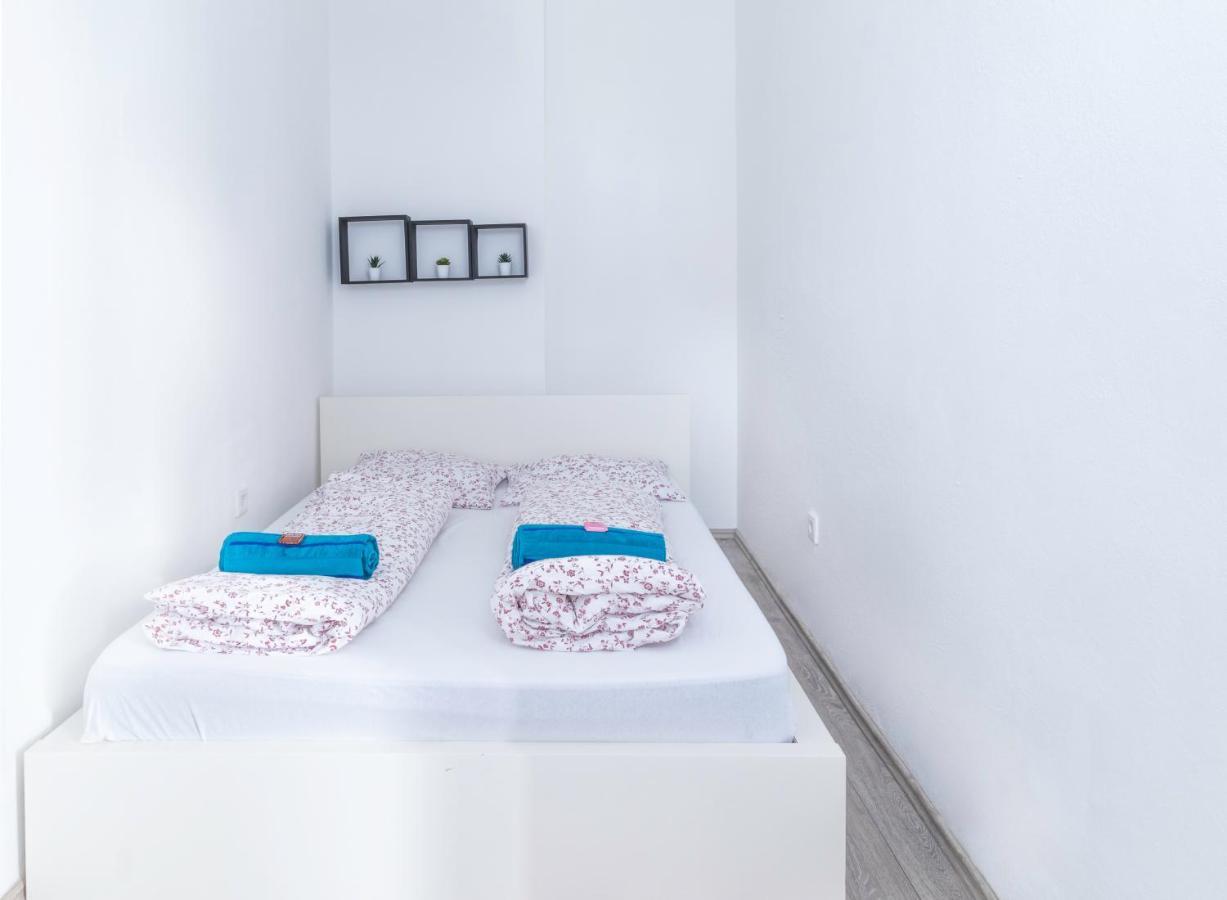Apartment New & Marzstrasse With Own Exit To The Inner Garden *