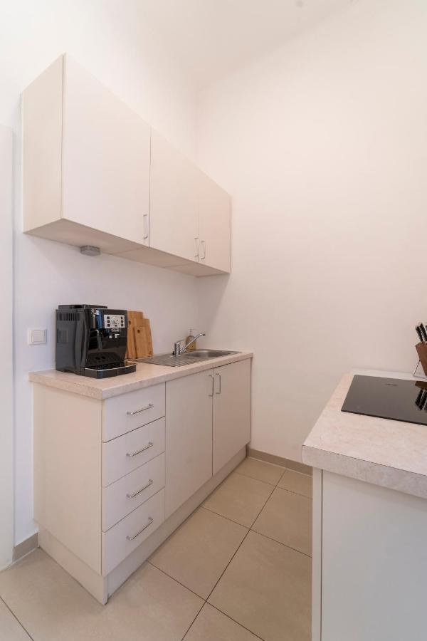 Theodor I Levestate Apartamento *