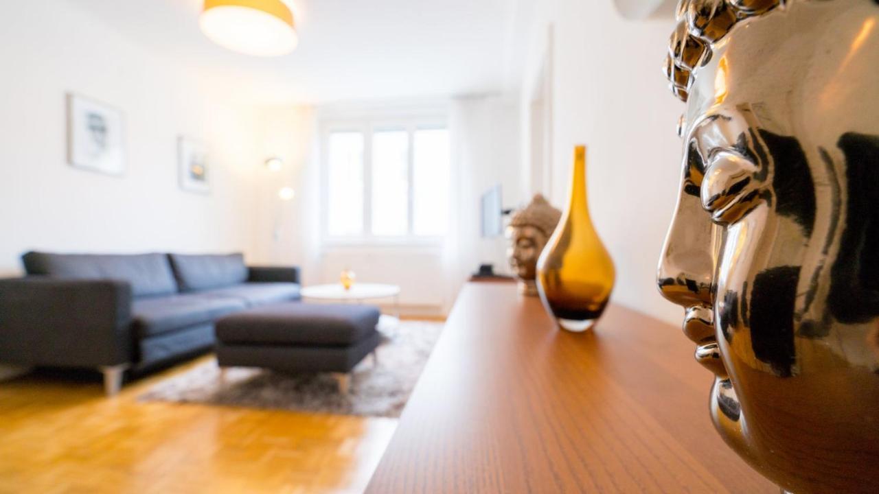 | Rent Now From 1 Week: Furnished 1 Bedroom In 1020 Apartamento *