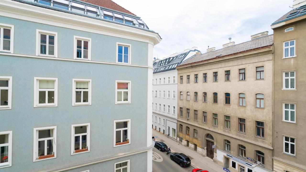 | Rent Now From 1 Week: Furnished 1 Bedroom In 1020 *