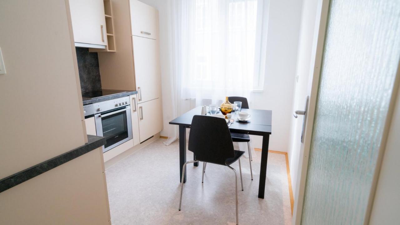 | Rent Now From 1 Week: Furnished 1 Bedroom In 1020 *