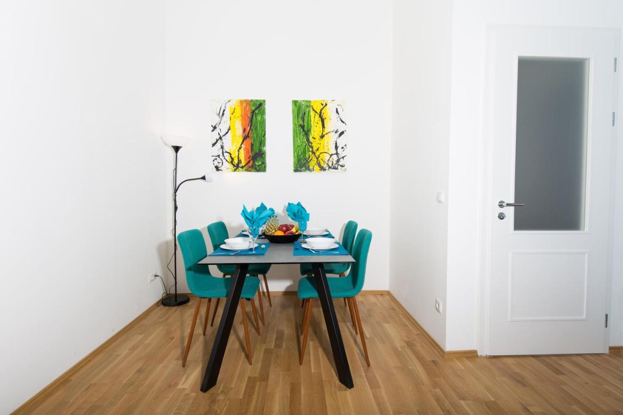 Rosenstein By Family &