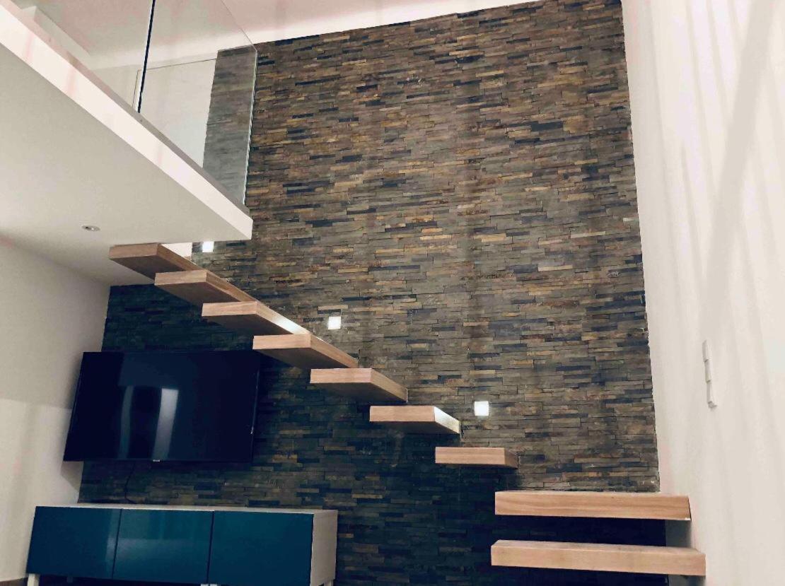Zeus Design Loft Apartment *