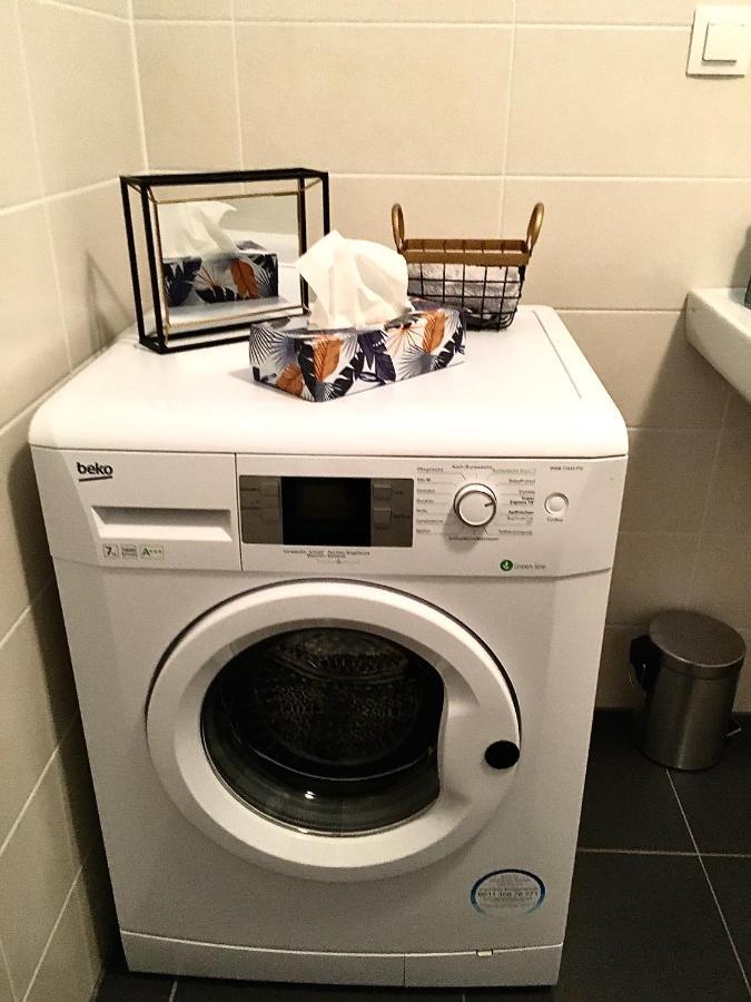 Apartamento 2 Bedroom Next To Metro U1 And Garage Parking *